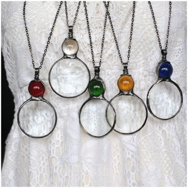 Elegant Magnifying Glass Necklace with 10x Clear Lens - Blue