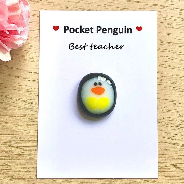 Mini Pocket Penguin Hug – Cute Resin Keepsake with Gift Card