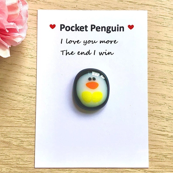 Mini Pocket Penguin Hug – Cute Resin Keepsake with Gift Card