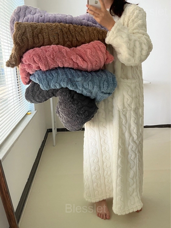 Winter Coral Velvet Home Clothes Cozy Loungewear Set