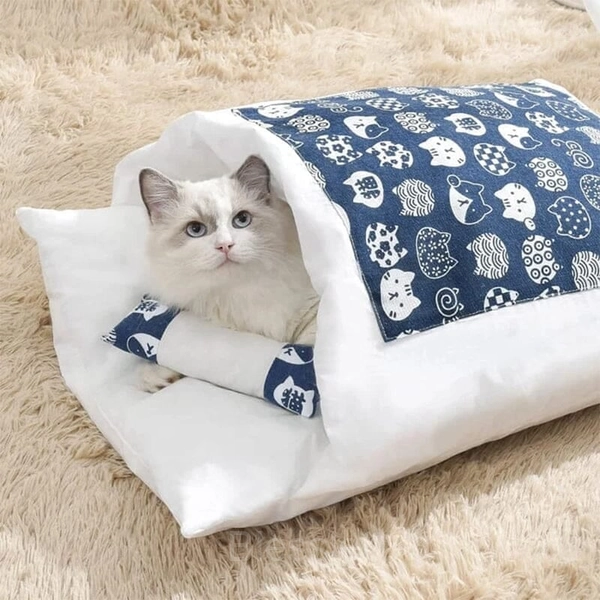 Cozy Movable Winter Cat House with Soft Cotton Velvet - M, Blue cat