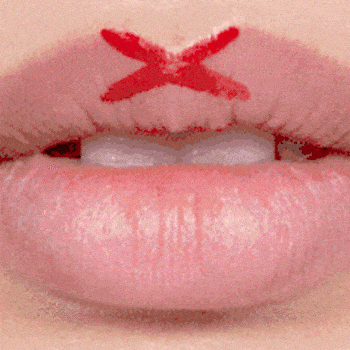 lip liner application